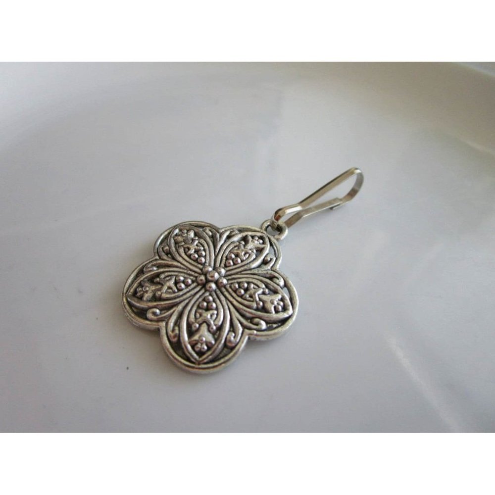 Silver tone carved flower daisy charm for zipper pull jackets purse flower charm